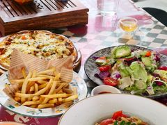 -Rabbit Cafe私房西餐甜点咖啡(栖霞路店)