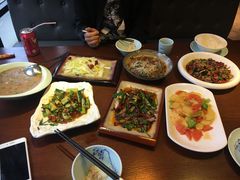 -宣威山野人家·云南菜·菌火锅(金碧店)