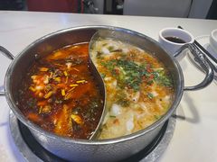 -德林酸菜鱼火锅(南丹店)