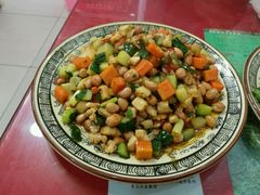 -乡土特色.冷锅鱼.牦牛肉汤锅