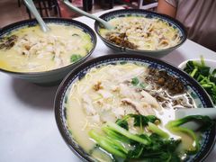 -明呈黄鱼面馆(斜土路店)