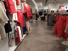 -H&M(鹏欣水游城店)