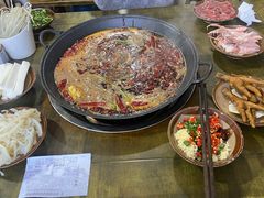 -黄潇洒老火锅(九眼桥宏济巷店)