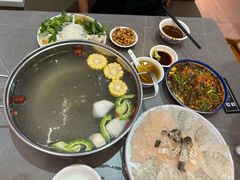 -官塘陈记鱼生·潮汕砂锅粥·牛肉火锅(潮枫路总店)