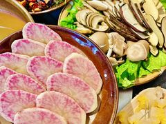 -阿山卓·野生菌火锅·纳西火塘烤肉