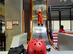 -嗨翻Hi-Fun竞技主题乐园·蹦床亲子生日轰趴(国光1937店)