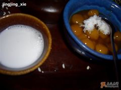 甜点拼盘之超甜的糯米丸子-DiAtas by Art Cafe Bumbu Bali
