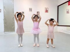 -小天使芭蕾舞团