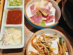 -明洞阿姨·韩式酱蟹烤肉·创意料理(三元桥店)