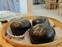 乌金流沙包-隆廣發广式猪肚鸡(青青家园店)