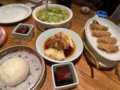 -新白鹿餐厅(百联中环店)