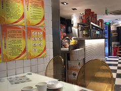-新大咀港式茶餐厅(宝山万达店)