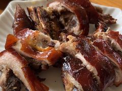 -黄记四更烤乳猪店