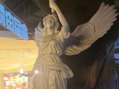 -暴风岛沉浸式体验馆(百联世纪店)