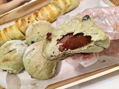 抹茶红豆欧包-奈雪的茶(东莞汇一城店)