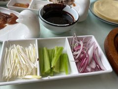 -大鸭梨烤鸭店(金顶街店)