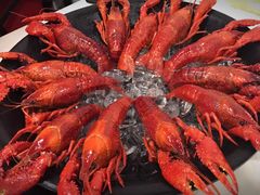 -虾弄弄海派小龙虾·牛羊蝎子火锅