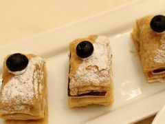 芝士蓝莓拿破仑-利苑酒家(宜安广场店)