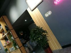 -MOVAN  HAIR莫凡匠人发型屋