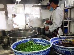 -陇上全荟兰州传统牛肉面(延吉路店)