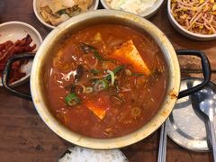 猪颈肉泡菜汤-金北顺大锅家(신사본점)