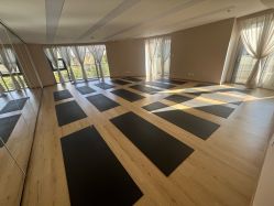 -酉嘉瑜伽YO+YOGA