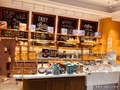 面包甜点陈列柜-TOUCH泰奇(奉贤宝龙城市广场店)