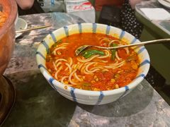 小锅米线-浩海火燒雲傣家菜(静安芮欧店)