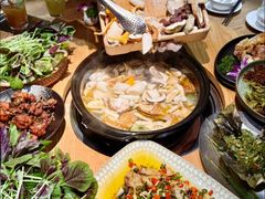 -一朵菌·野生菌探索家火锅(南亚店)