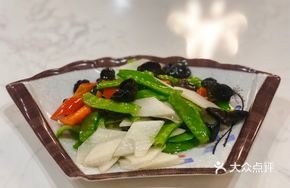 Stir-fried Yam with Snow Peas