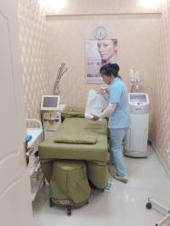 -荟草堂痘肌修护中心