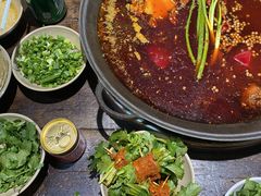 -四小区火锅·巷子里的重庆火锅(花照壁店)