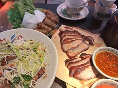 -大头虾越式风味餐厅(光明广场店)