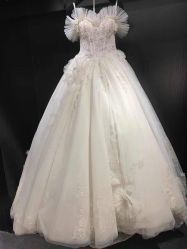 点击看大图 -GRACE KELLY婚纱与礼服(北京店)