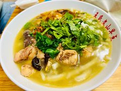 -文山荷鲜居(翠湖店)