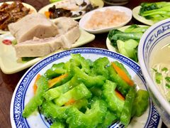 清炒苦瓜-同得兴 Since·1995 传统苏式面馆(嘉馀坊店)