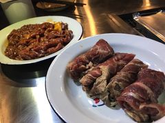 五花肉-马路牙子烧烤音乐酒馆(望京店)
