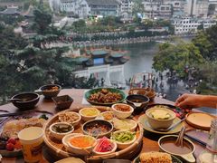 -包整·丝娃娃(一览甲秀楼风景店)