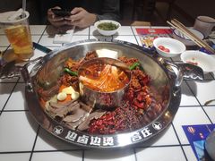-贤合庄卤味火锅(安吉万达店)