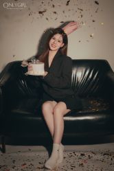 -onlygirl摄影美学馆高端定制(江滩店)