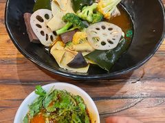 -万记麻辣烫国展总店