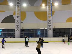 -冠军冰场CHAMPION RINK(百联又一城店)