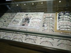 -广州宝岛眼镜武汉和光眼镜市场西区店