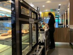 面包甜点陈列柜-麦当劳(宜安广场店)