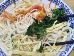 -三好食堂(煎饺·馄饨·肉饼米线·盛世广场店)