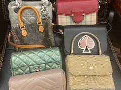 -小飞侠奢侈品回收 寄卖 养护(宝山宝龙广场店)