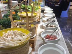-飨食汇全日制餐厅·昆山皇冠假日酒店(九方店)