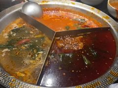 -廖掌柜·重庆鲜货火锅(上海首店)