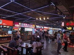 大堂-八一好吃街·高品美食广场