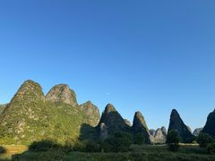 -钟山水墨田园